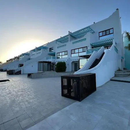 درة العروس غرفة وصالة مع بلكونة مطلة على شاطئ البردايس-عوائل Apartment Durat  Alarous Exterior photo