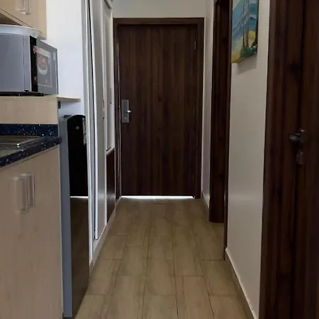 درة العروس غرفة وصالة مع بلكونة مطلة على شاطئ البردايس-عوائل Apartment Durat  Alarous Exterior photo